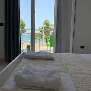 Sunny Breeze Shëngjin